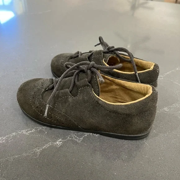 Unused/New dress shoes for toddler boys - Picture 3 of 6